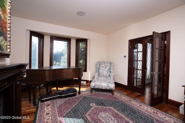 1310 Currybush Road, Rotterdam, NY 12306