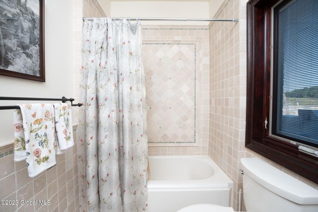 1310 Currybush Road, Rotterdam, NY 12306