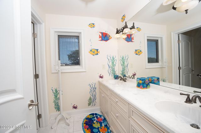 1310 Currybush Road, Rotterdam, NY 12306