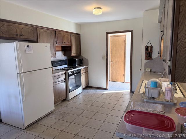 503 W C Street, Jenks, OK 74037