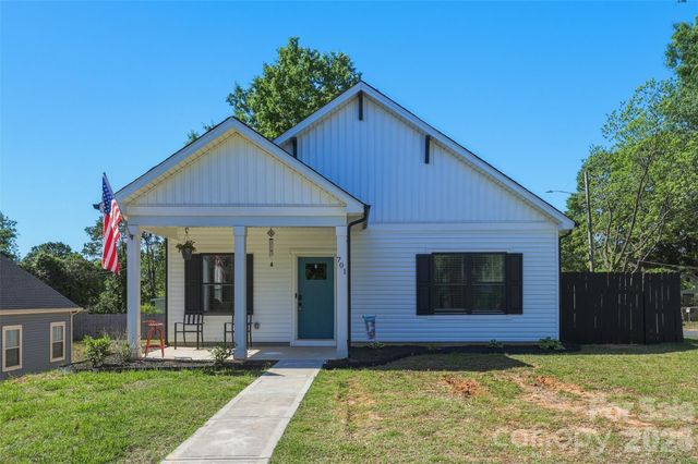 701 E 3rd Avenue, Gastonia, NC 28054