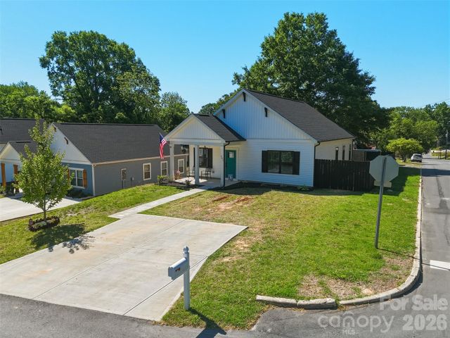 701 E 3rd Avenue, Gastonia, NC 28054