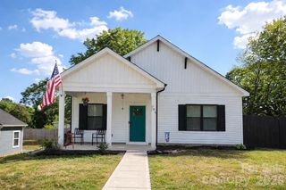 701 E 3rd Avenue, Gastonia, NC 28054