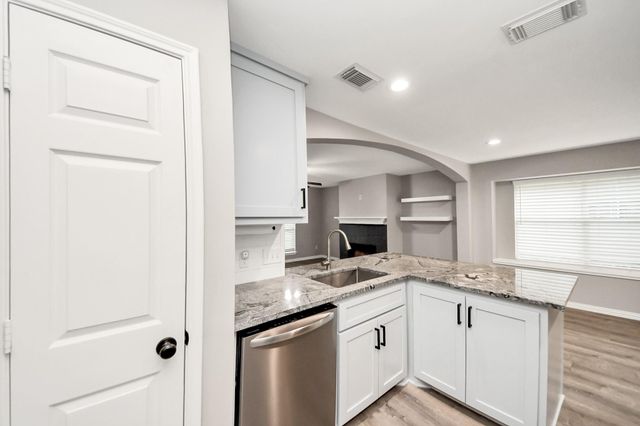 13880 Broken Arrow Drive, Willis, TX 77378