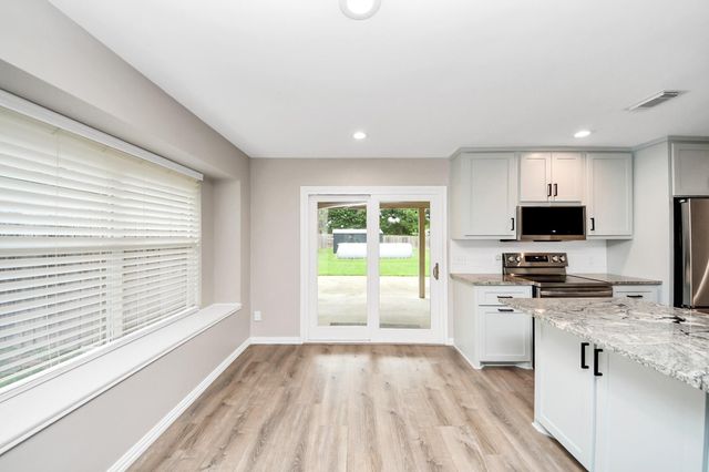 13880 Broken Arrow Drive, Willis, TX 77378