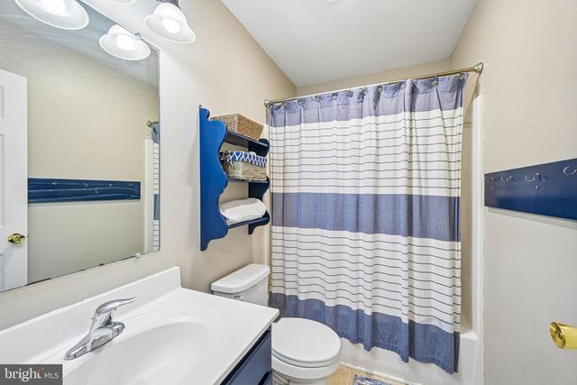819 EDNA JANE LN, West Grove, PA 19390