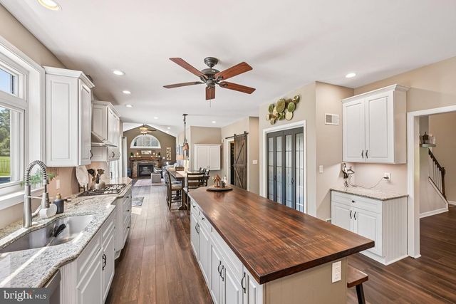 819 EDNA JANE LN, West Grove, PA 19390