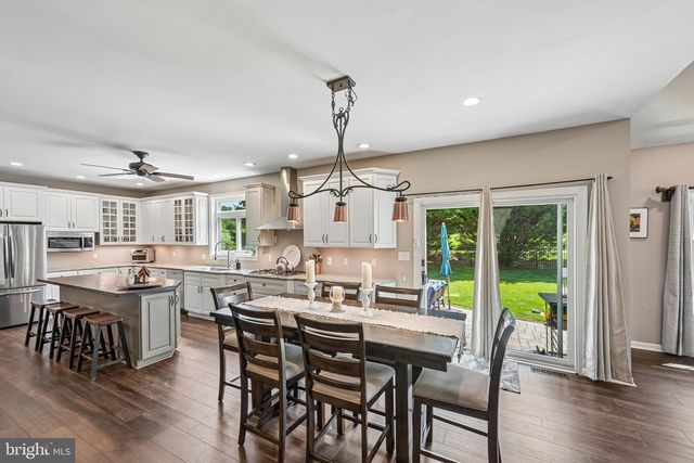 819 EDNA JANE LN, West Grove, PA 19390