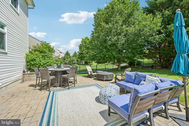 819 EDNA JANE LN, West Grove, PA 19390