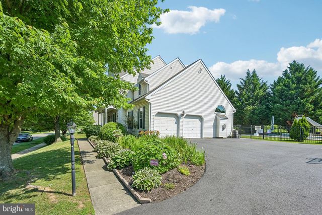 819 EDNA JANE LN, West Grove, PA 19390