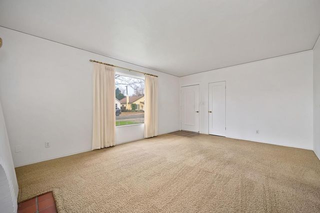 1208 Larkin Way, Sacramento, CA 95818