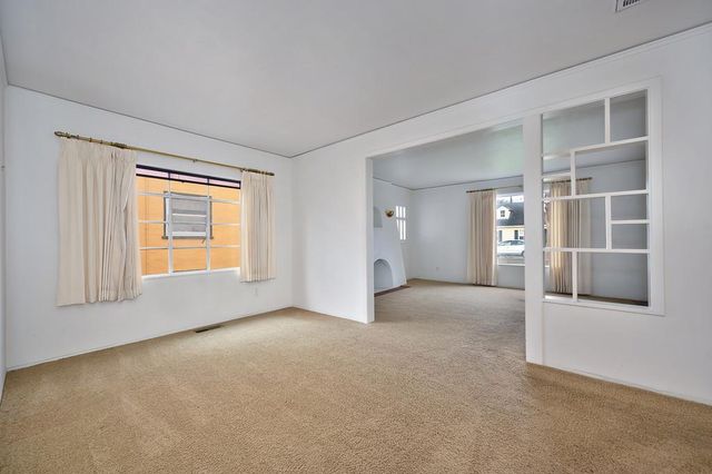 1208 Larkin Way, Sacramento, CA 95818