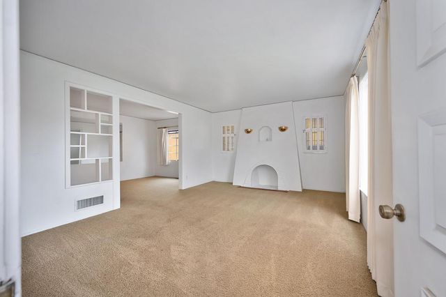 1208 Larkin Way, Sacramento, CA 95818