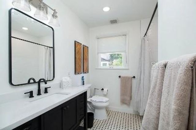 919 SW 6TH AVENUE, Gainesville, FL 32601