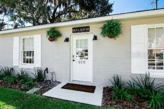 919 SW 6TH AVENUE, Gainesville, FL 32601