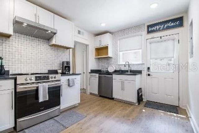 919 SW 6TH AVENUE, Gainesville, FL 32601