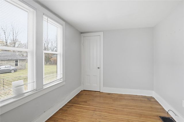 4232 Lake Avenue, Rochester, NY 14612