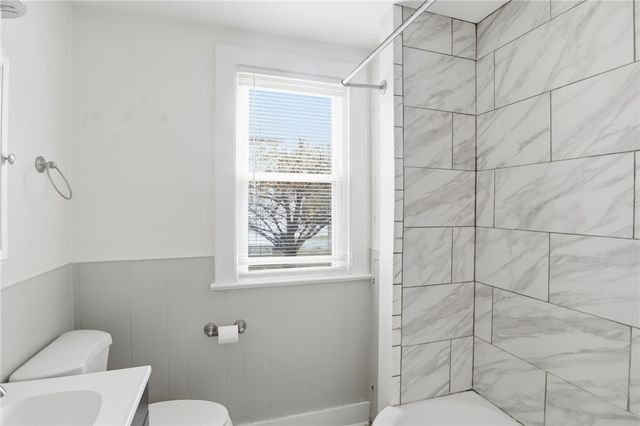 4232 Lake Avenue, Rochester, NY 14612