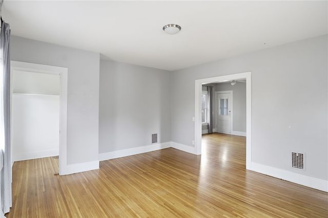 4232 Lake Avenue, Rochester, NY 14612