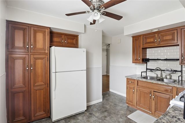 4232 Lake Avenue, Rochester, NY 14612