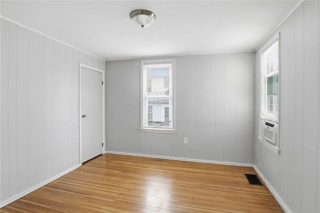 4232 Lake Avenue, Rochester, NY 14612