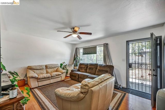 249 Valle Vista AVE, Hayward, CA 94544