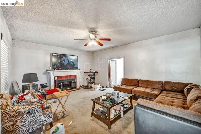 249 Valle Vista AVE, Hayward, CA 94544