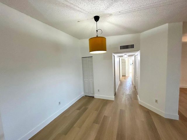 9624 S Belfort Circle 202, Tamarac, FL 33321