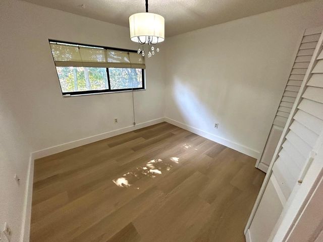 9624 S Belfort Circle 202, Tamarac, FL 33321