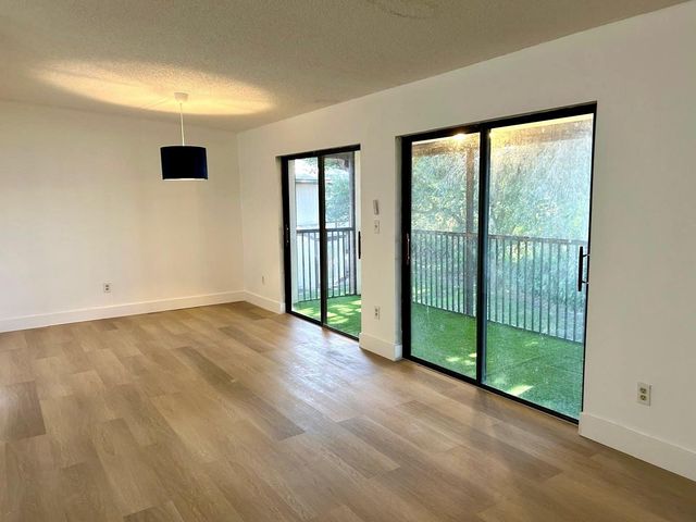 9624 S Belfort Circle 202, Tamarac, FL 33321