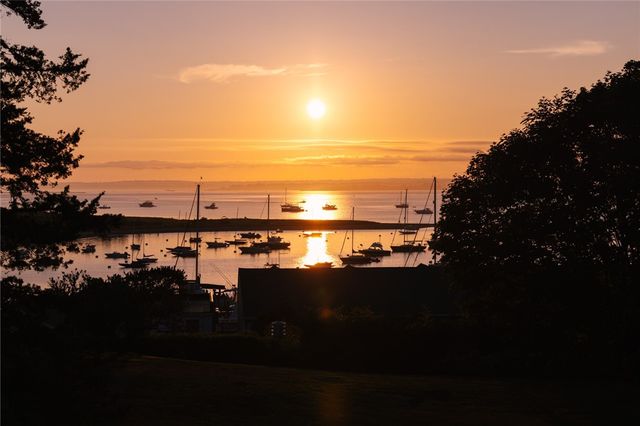 6 Chapel Place, Westerly, RI 02891