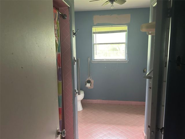 1301 Adell Street, Bay City, TX 77414