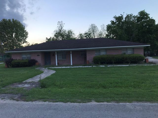 1301 Adell Street, Bay City, TX 77414