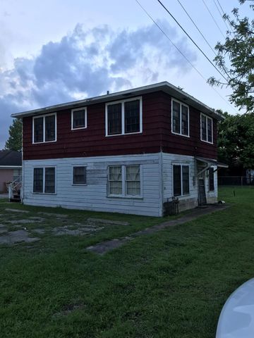 1301 Adell Street, Bay City, TX 77414