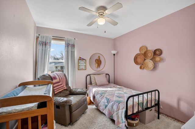 1204 Sunnyside Circle, Cedar Falls, IA 50613