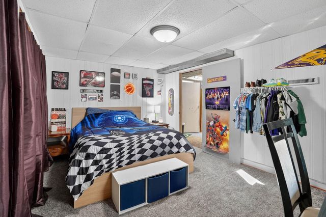 1204 Sunnyside Circle, Cedar Falls, IA 50613