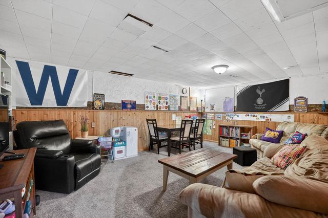 1204 Sunnyside Circle, Cedar Falls, IA 50613