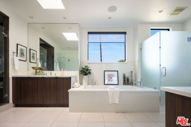 616 N Fuller Avenue, Los Angeles, CA 90036