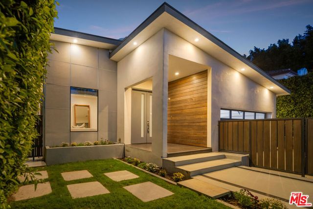 616 N Fuller Avenue, Los Angeles, CA 90036