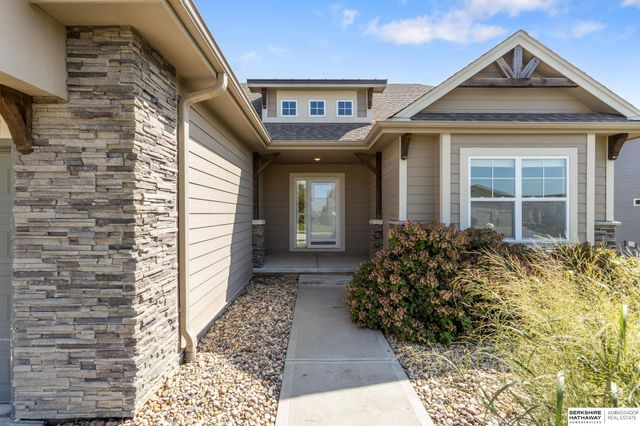 11005 S 186th Avenue, Omaha, NE 68136
