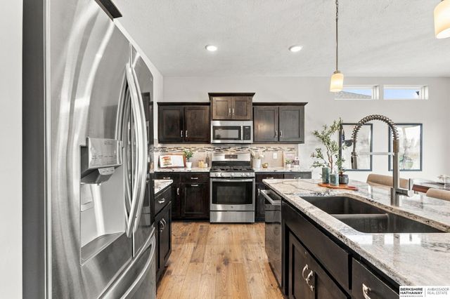 11005 S 186th Avenue, Omaha, NE 68136