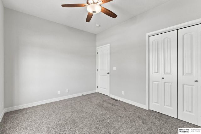 11005 S 186th Avenue, Omaha, NE 68136