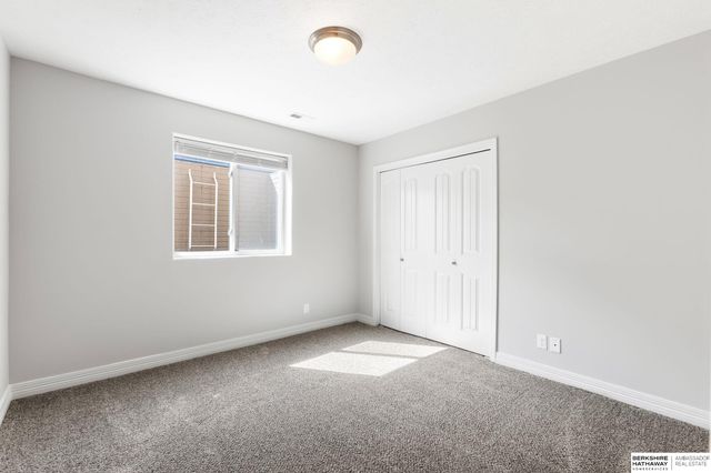 11005 S 186th Avenue, Omaha, NE 68136
