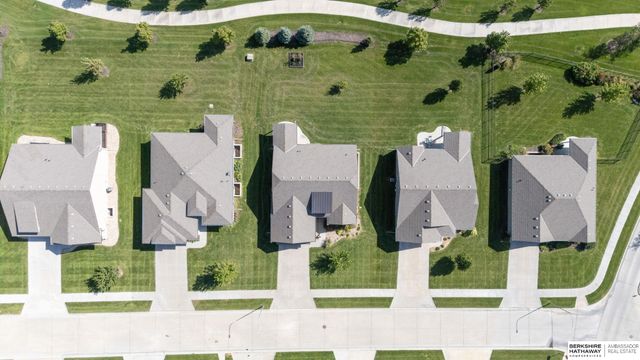 11005 S 186th Avenue, Omaha, NE 68136