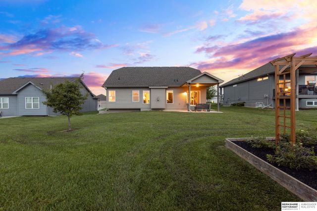 11005 S 186th Avenue, Omaha, NE 68136