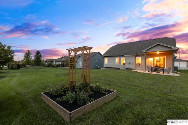 11005 S 186th Avenue, Omaha, NE 68136