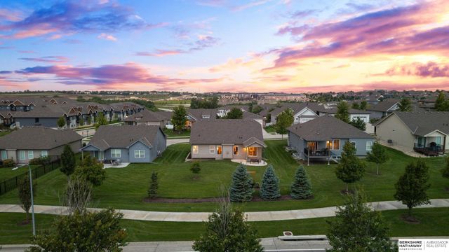 11005 S 186th Avenue, Omaha, NE 68136
