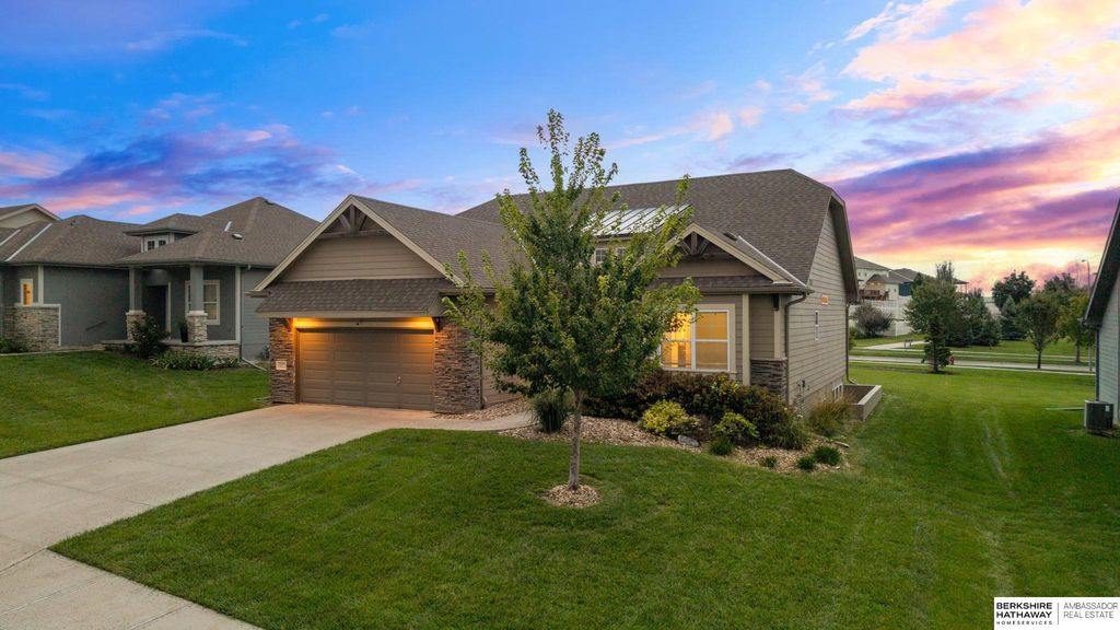 11005 S 186th Avenue, Omaha, NE 68136