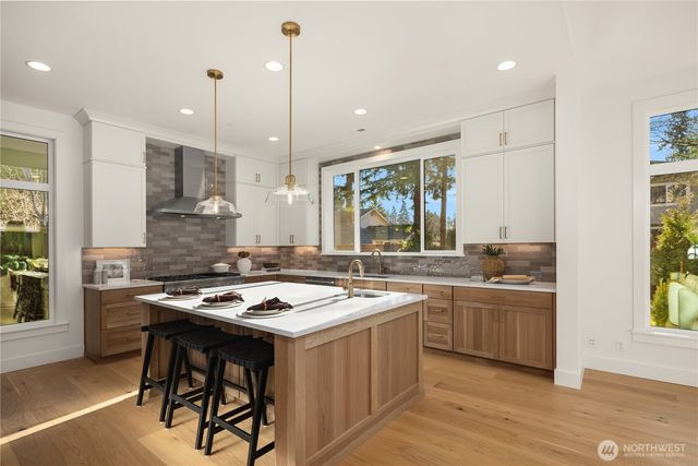 13004 NE 112th Street, Kirkland, WA 98033