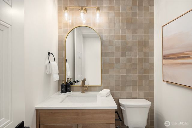 13004 NE 112th Street, Kirkland, WA 98033